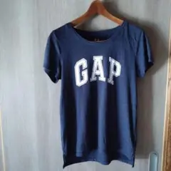 GAPTシャツ