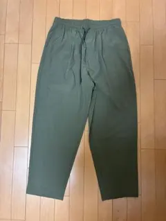GU オリーブグリーン イージーパンツ