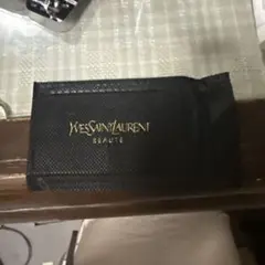 イヴサンローラン 鏡