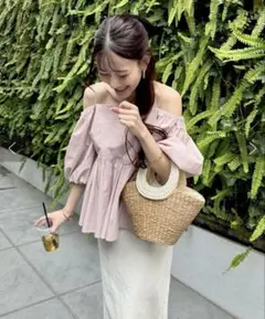 La boutique BonBon バルーンスリーブオフショル ブラウスのサムネイル