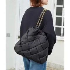 新品・未使用 ヴィオラドーロ ナイロンボンディング メッシュチェーン バッグ