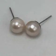 本真珠　パールピアス　あこや真珠　セミラウンド　　8〜8.5mm 231