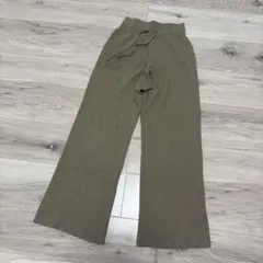 ユニクロ　UNIQLOリブニット パンツ カーキ