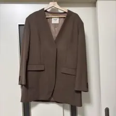 ジャーナルスタンダードレサージュ　ノーカラージャケット新品　ブラウン