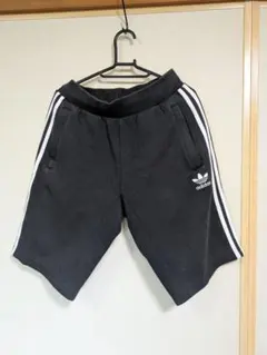 adidas Originals ショートパンツ ブラック Lのサムネイル