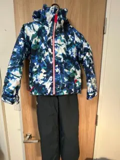 【美品】デサント スキーウェア 130 ジュニア 上下セット サイズ調節機能付