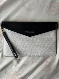 【新品未使用】マイケルコース クラッチバッグ