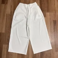 【KBF+/ケービーエフプラス】ワイドパンツ　ホワイト　ワンサイズ　綺麗