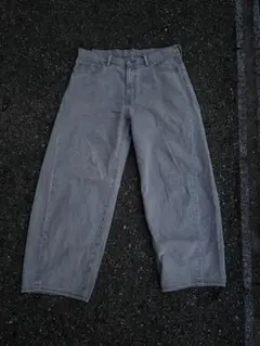 【GU】バレルレッグジーンズ ライトグレー 34size