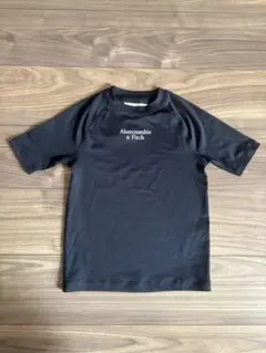 Abercrombie & Fitch 半袖ラッシュガード 濃紺サイズ120