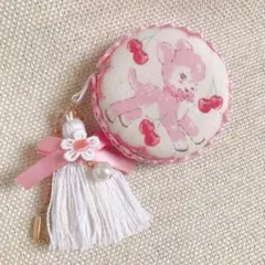 レトロな小鹿とクマのマカロンメジャー
