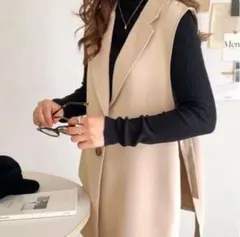 【サイドベルトオーバージレベスト】 モカベージュ ノーカラーベスト