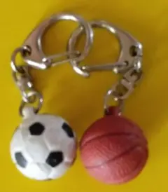 サッカーボール　バスケットボール　キーホルダー