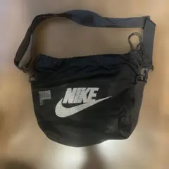 NIKE メッシュ ショルダーバッグ ブラックのサムネイル