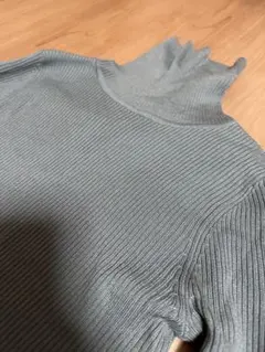 タートルネックニット