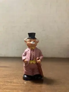 昭和レトロ　クマのフィギュア　スーツ＆シルクハット　ダンディ