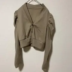 no.Y747【DAZY】M 肩フリル　カーディガン　ボレロ　茶色