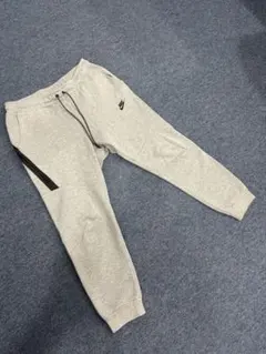 Nikeテックフリースジョガーパンツ グレー