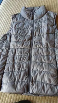 UNIQLO ダウンベスト