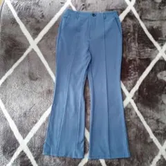 GU フレアパンツ 水色 ブルー 派手色 Mサイズ