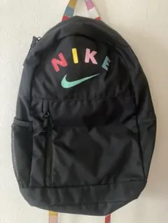NIKE 黒いリュック キッズリュック