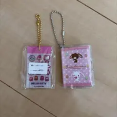 キティ　キティ シール風アクリルキーチェーン　カプセルトイミニプロフ帳