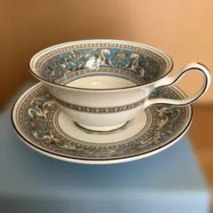 ウェッジウッド 旧黒壺刻印入り ティーカップ - メルカリ