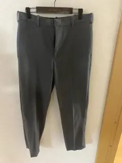 UNIQLO グレー　スマートアンクルパンツ