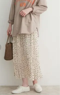 美品　urban research doorsプリーツドット　ロングスカート