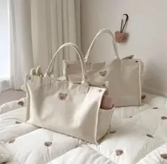 くま刺繍　ナチュラル　キャンバストートバッグ　A4対応　大容量　新品　未使用