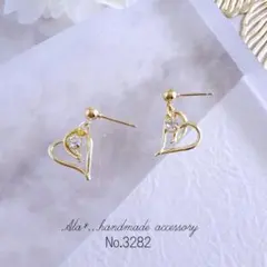 No.3282　ゴールドハート　一粒シンプル　ピアス/イヤリング