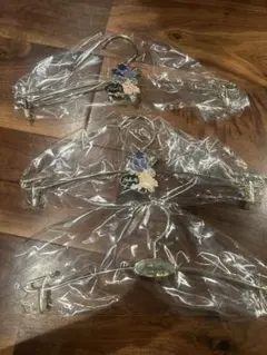 サルート　ノベルティ　ハンガー　3本セット