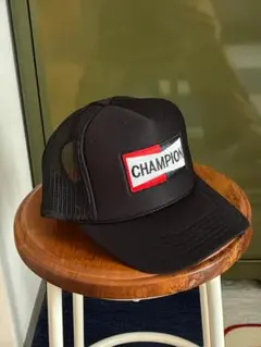 メッシュトラッカーキャップ Champion