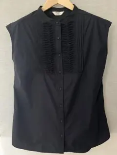 BEAMS HEART ネービー　ピンタック　ノースリーブ　　ブラウスのサムネイル
