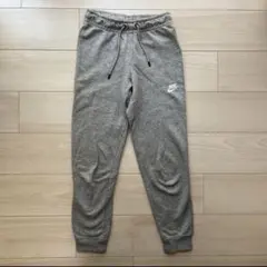 ジョガーパンツ nike