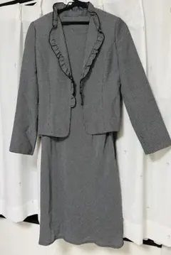 レディーススーツ　入学式　フォーマル