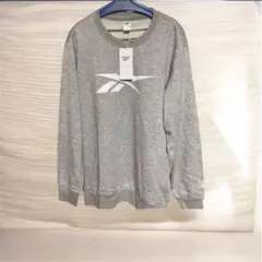 リーボック　Reebok 長袖　Tシャツ　スウェット 新品未使用　トレーナー