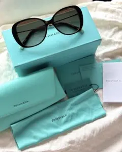 Tiffany& Co. ティファニー サングラス 箱 入れ物 保証書付きのサムネイル