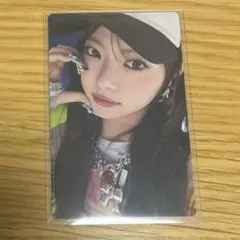 LE SSERAFIM DIFFERENT 封入トレカ ウンチェ 初回限定 ②