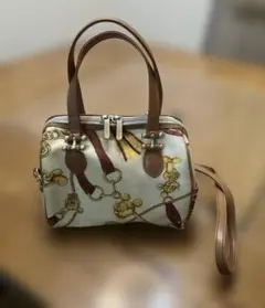 Item thumbnail for item 82123d99-533e-4305-96c7-cb0a088eb2fa