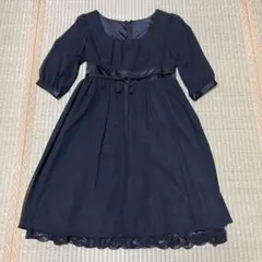黒のワンピース
