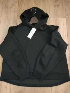 新品　コムサイズム　ダンボールニット パーカ　9号　ブラック