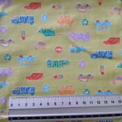生地　手芸　ハンドメイド　ダブルガーゼ　自動車　黄緑色