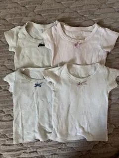 【値下げOK】70サイズ 女の子用 肌着 半袖 4枚セット &おまけ靴下付き