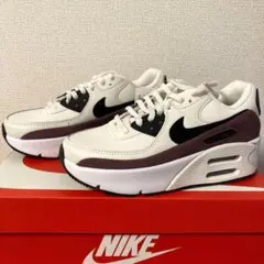 新品未使用 ナイキ エア マックス 90 LV8 22.5cm ナイキスニーカー