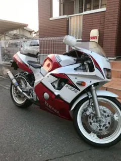 R*n様 YAMAHA 88 FZR400 EXUP 純正 カウル右側 R*n様 YAMAHA 88 FZR400 EXUP 純正 カウル右側 2025年最新