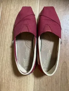 TOMS スリッポン ワインレッド W5.5