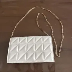 ホワイト キルティング ショルダーバッグ