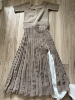 RESEXXY/オフショルダー ニットロングワンピース Fサイズ ベージュ