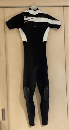 ■1シーズン■ハンガー付■REVOLUTION セミドライ　ML相当 ウェット 2025年最新】REVOLUTION ウェットスーツの人気アイテム - メルカリ